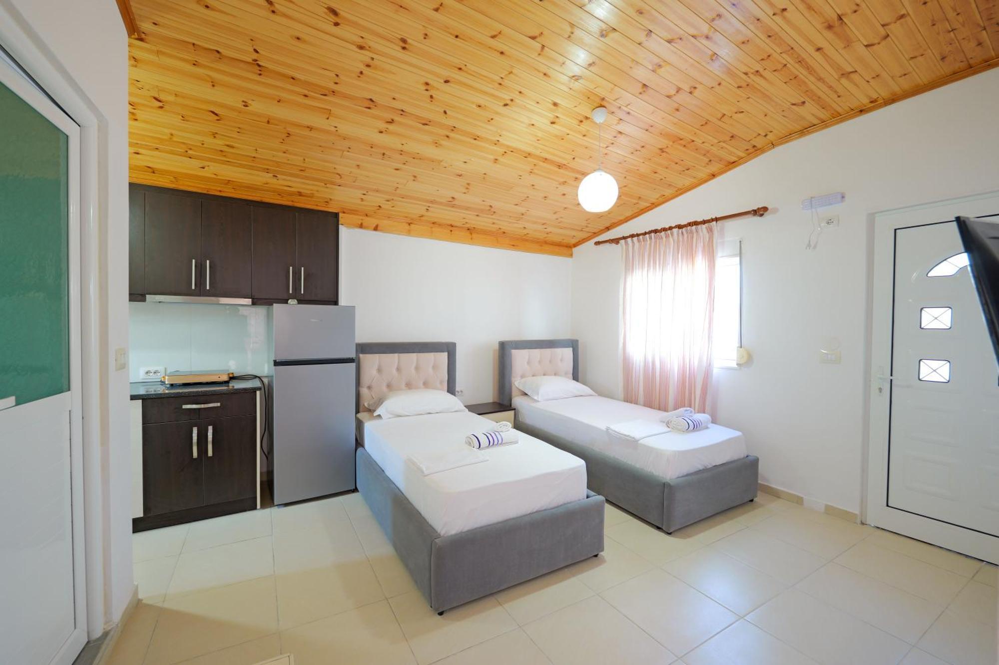 Guesthouse Blue Sky Ksamil Dış mekan fotoğraf