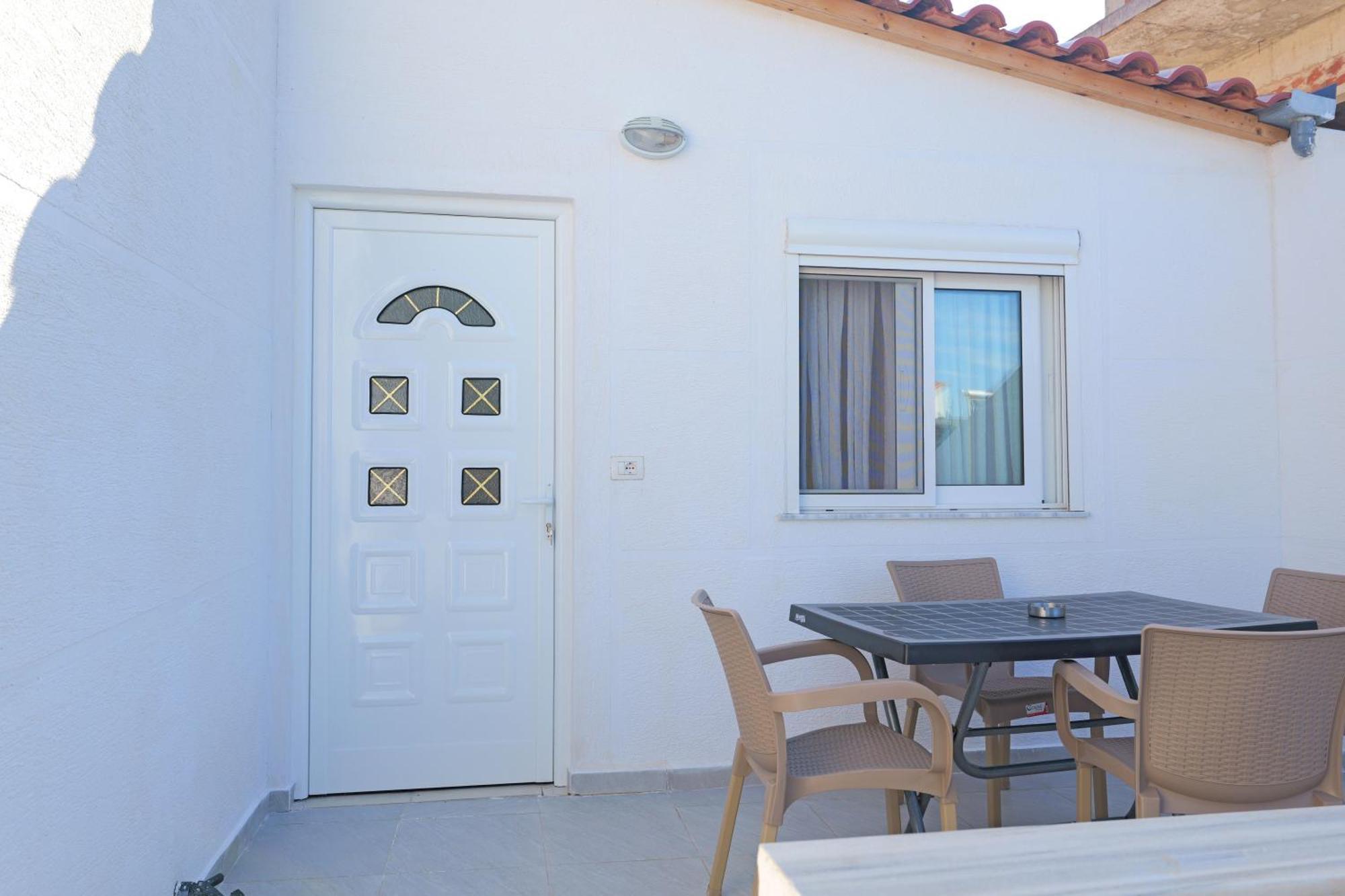 Guesthouse Blue Sky Ksamil Dış mekan fotoğraf