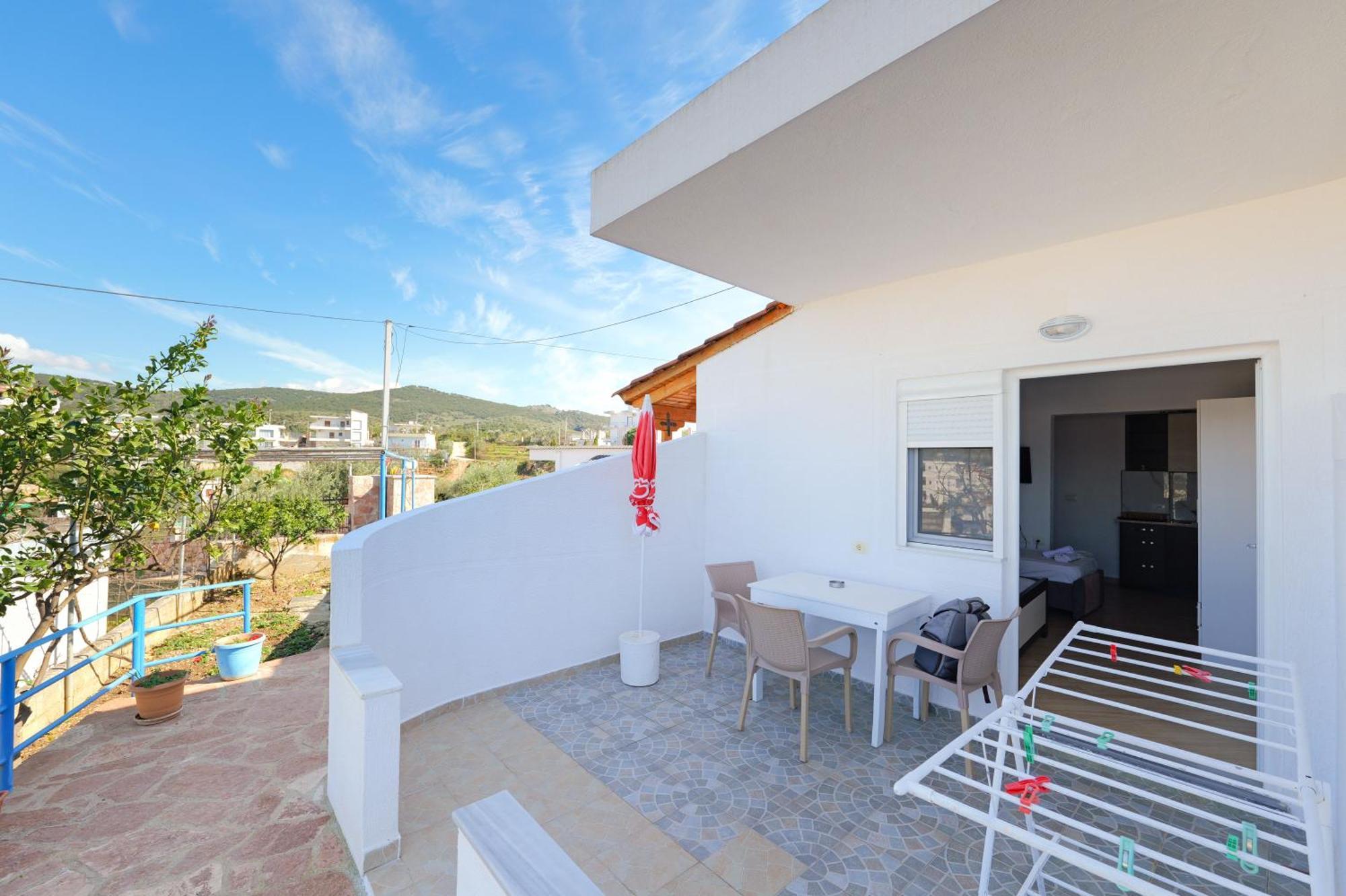Guesthouse Blue Sky Ksamil Dış mekan fotoğraf